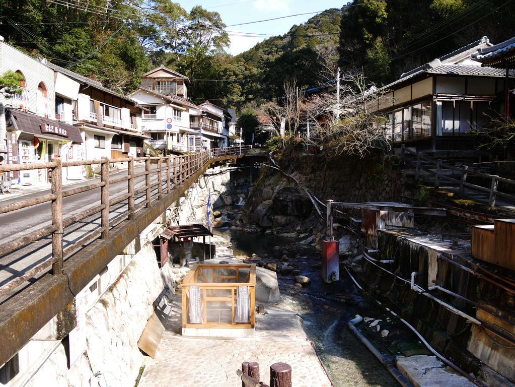 J-Hoppers Kumano Yunomine Guesthouse Hongu Bagian luar foto